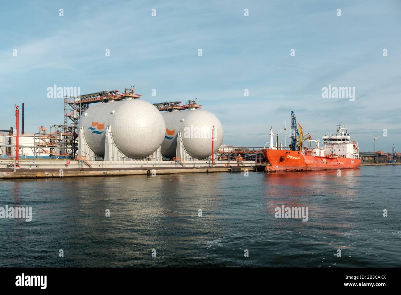 Der LPG-Tanker Scali Sanlorzo vermoorte im Hafen von Antwerpen Stockfoto