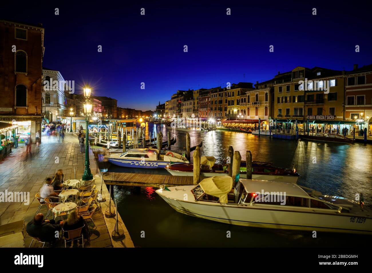 Venedig, Italien - 10. Oktober 2019: Stadtlandschaft. Von der Realto Bridge aus anzeigen Stockfoto