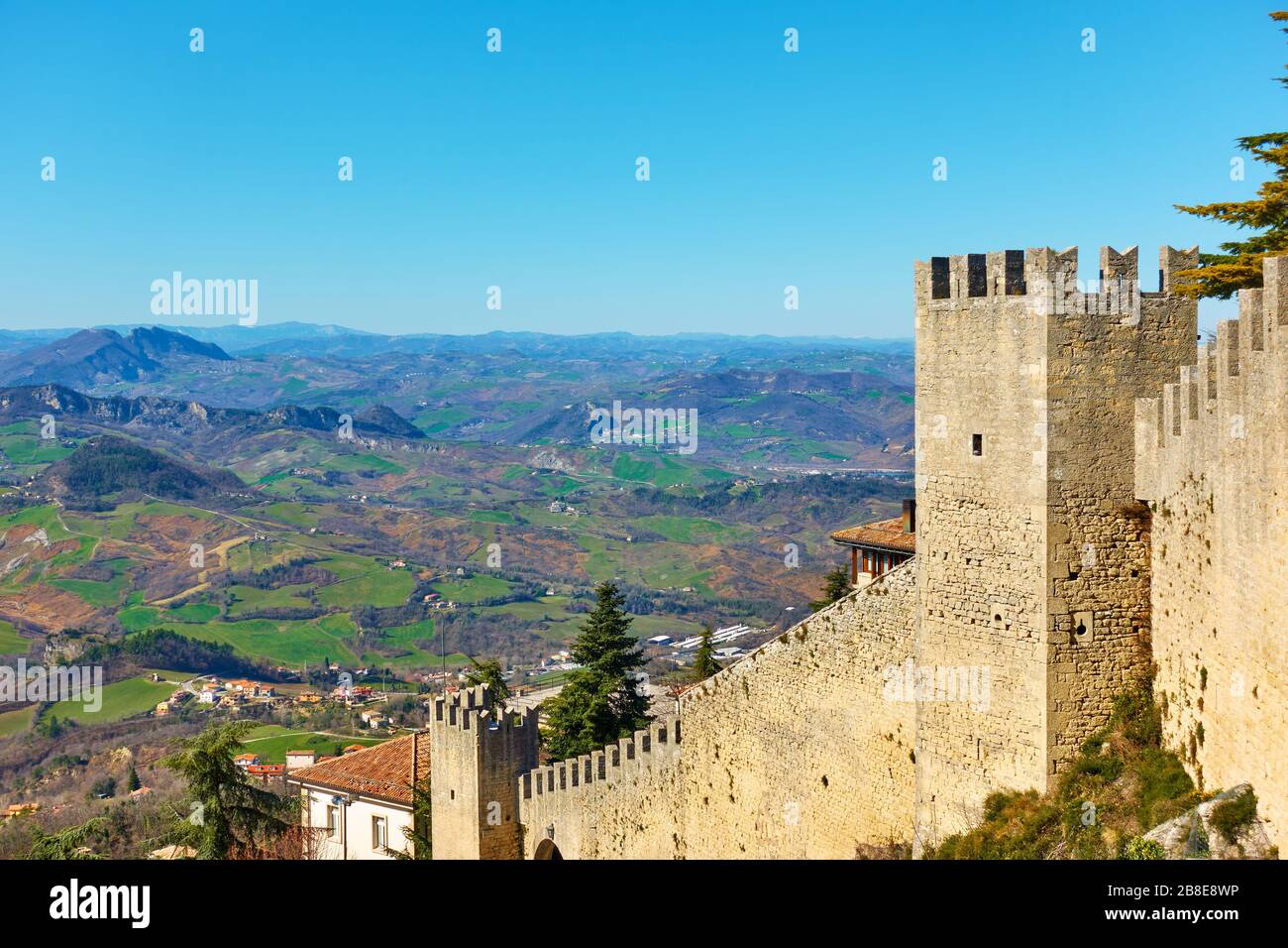 Alte Stadtmauern von San Marino, San Marino Stockfoto