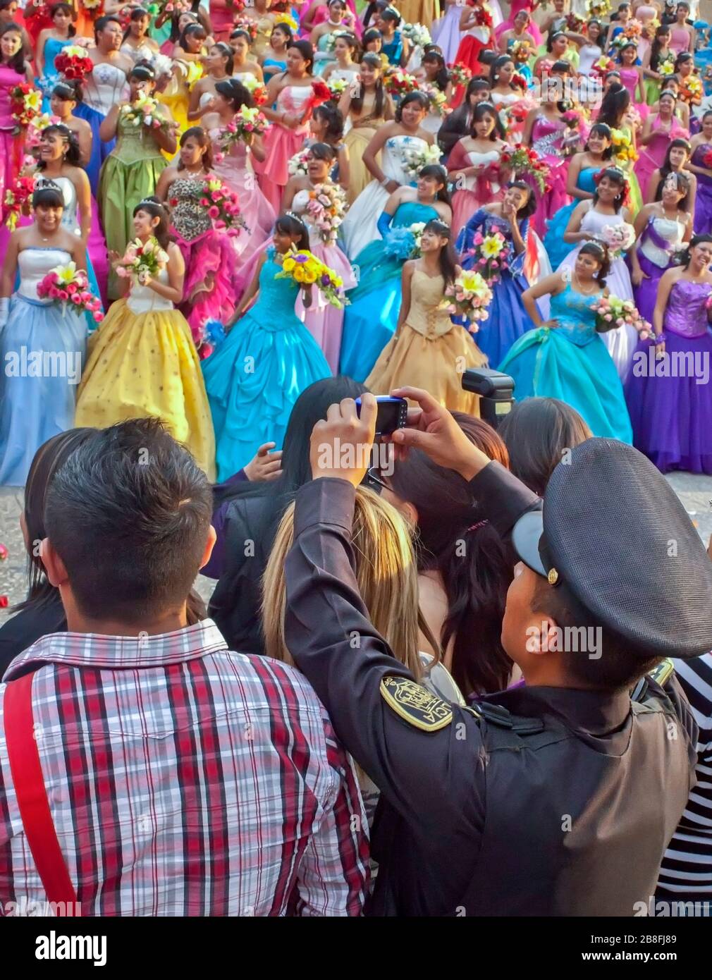 Masse quinceañeras Mexiko-Stadt, Mexiko Stockfoto