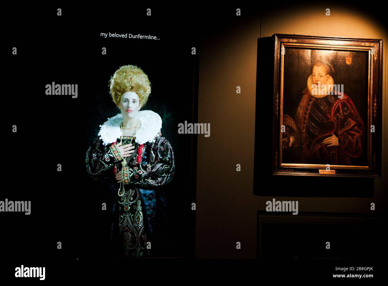 Porträt von James VI. Und seiner Königin in einem Bildungsfilm über das Königspaar, das im Palast lebte, als dies die antike Hauptstadt Schottlands war. Stockfoto