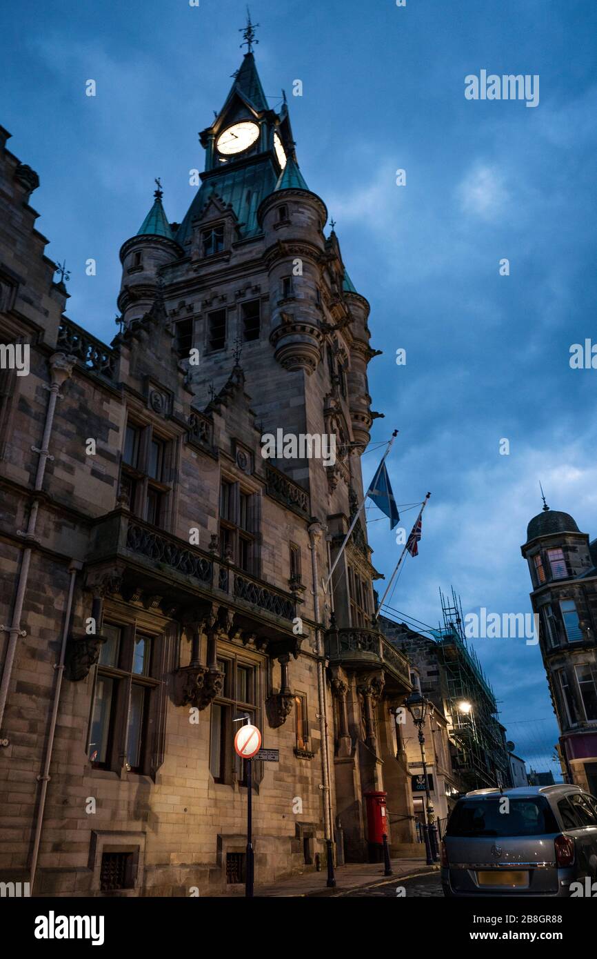Alte Hauptstadt von Dunfermline bei Dämmerung; Königreich Fife; Fife; Schottland; Großbritannien; Europa Stockfoto