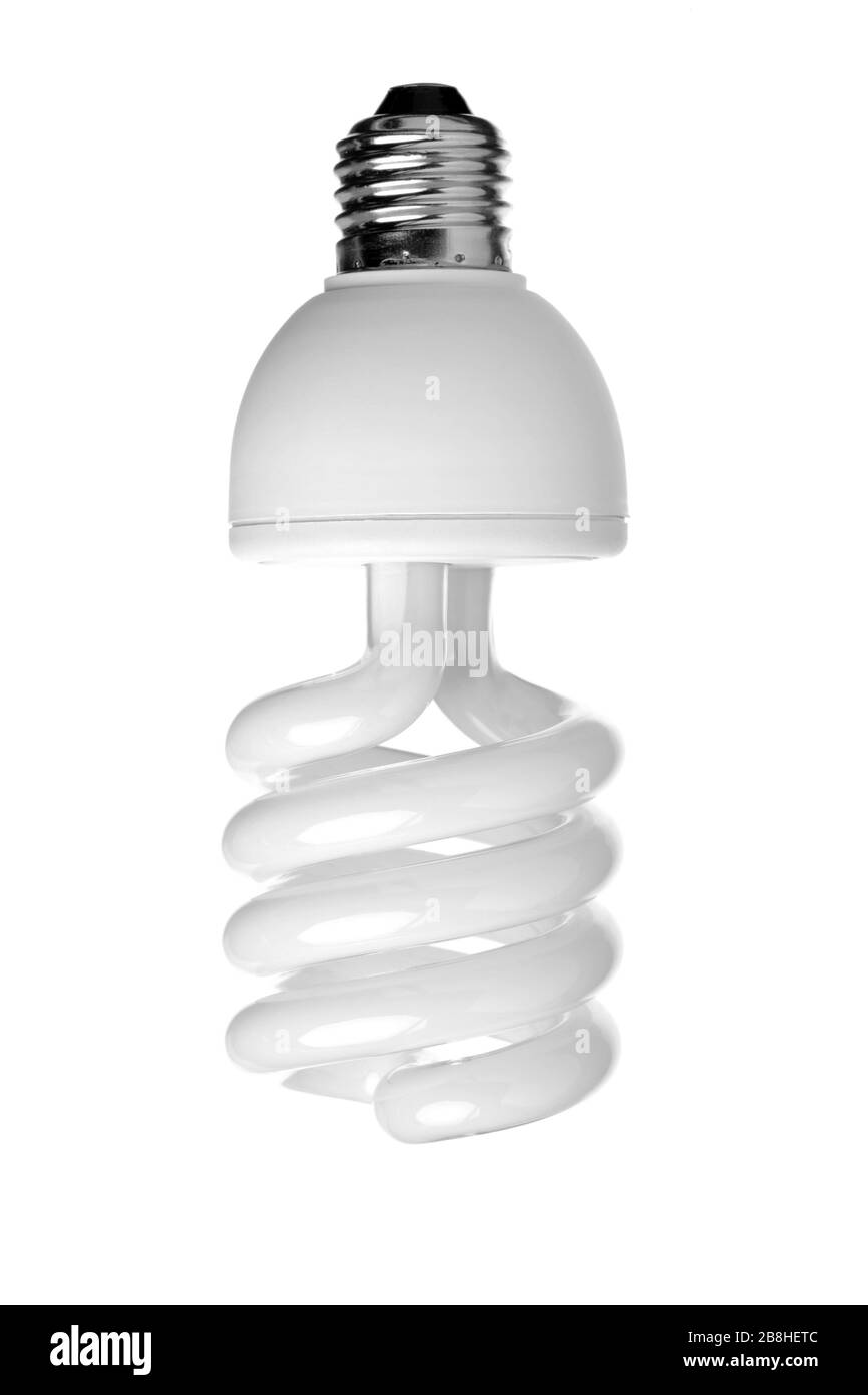Energiesparende Leuchtstofflampe (CFL) isoliert auf weißem Hintergrund. Stockfoto