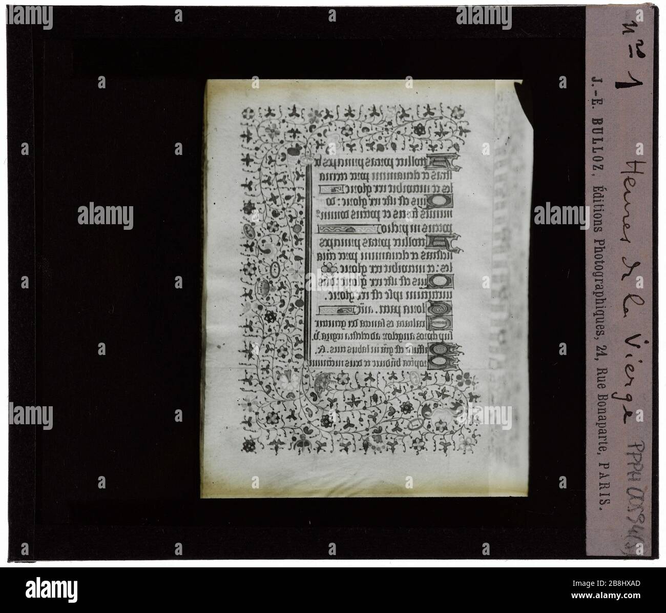 Handschriften. Stunden der Jungfrau Manuscrits. "Heures de la Vierge". Plaque de projection noir et blanc. 1900-1930. Photographie de Jacques-Ernest Bulloz (1858-1942). Musée des Beaux-Arts de la Ville de Paris, Petit Palais. Stockfoto