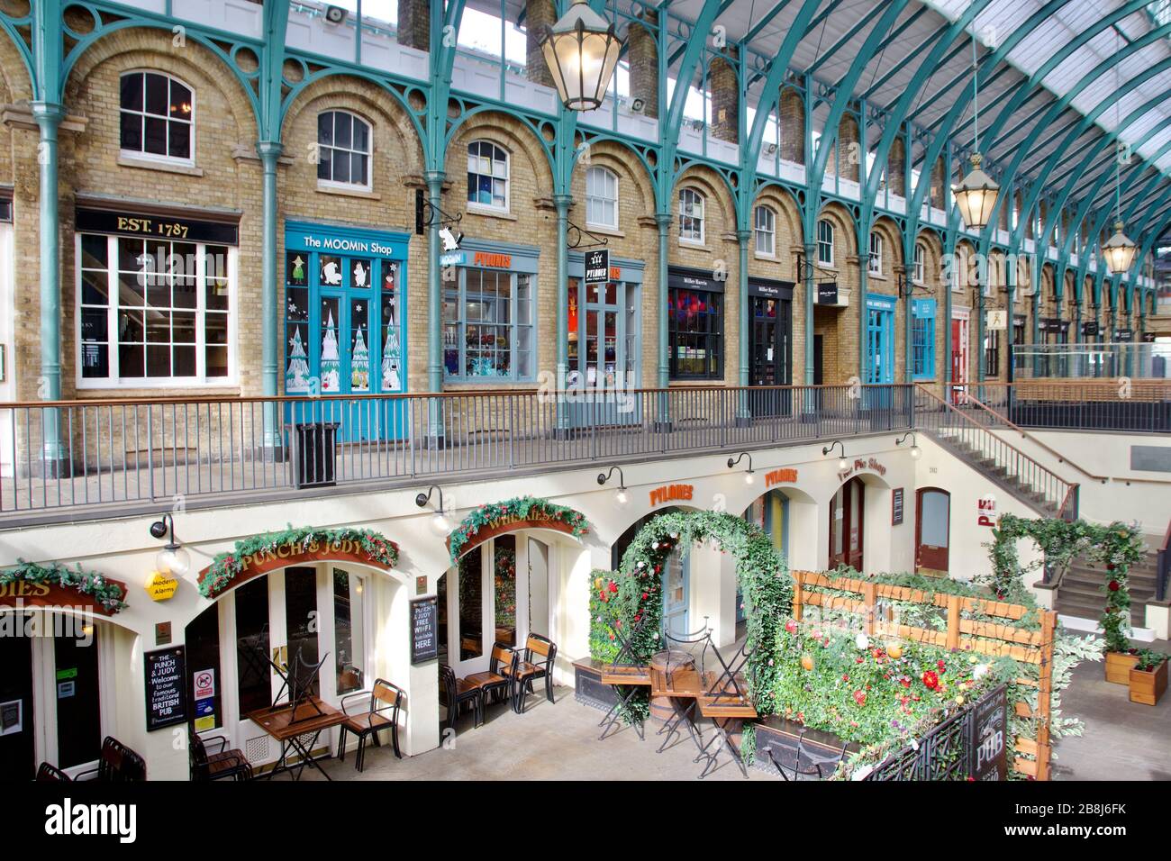 Coronavirus in London: Leerer Covent Garden Market nach Ladenschließungen aufgrund von COVID-19 Stockfoto