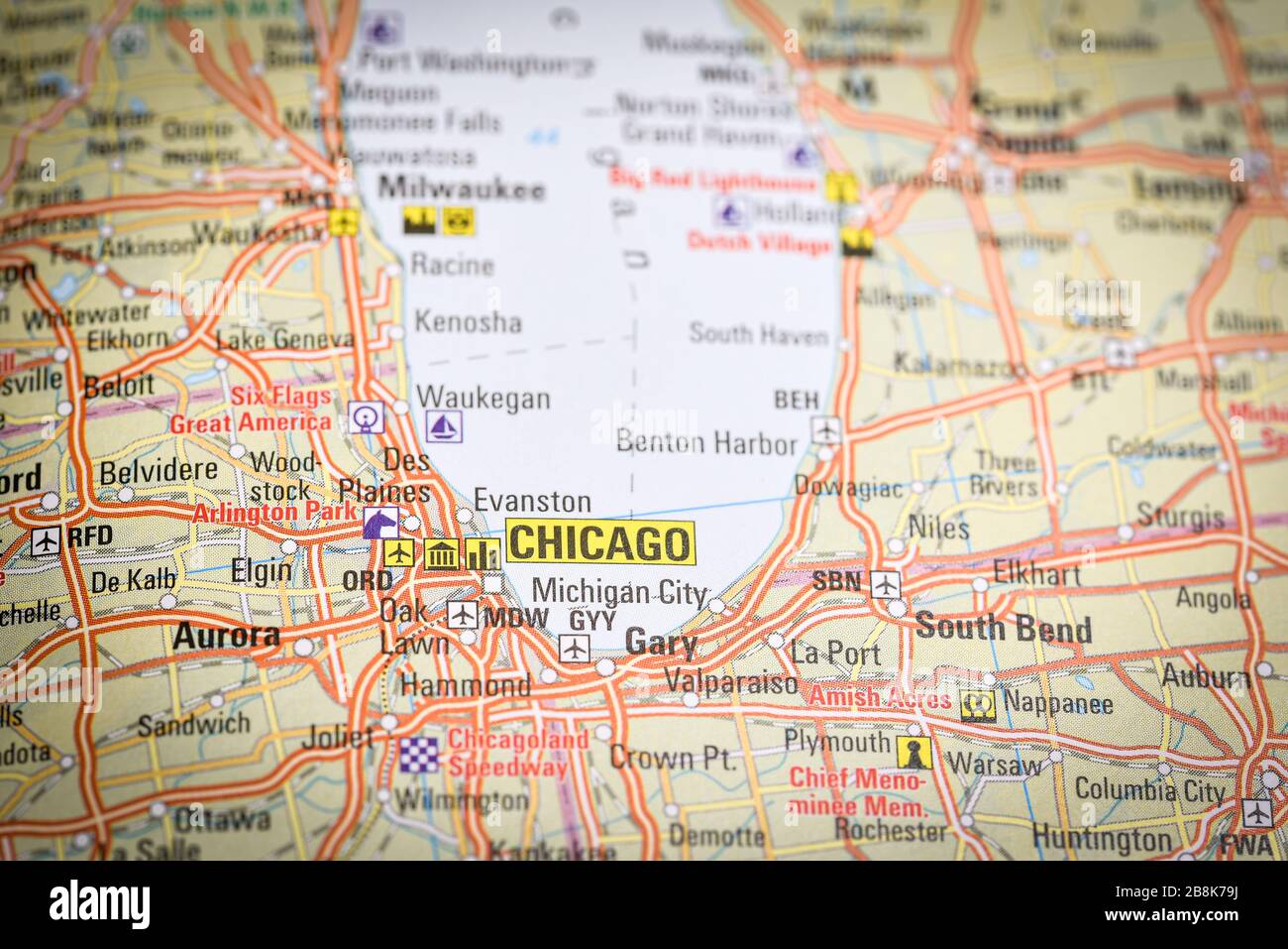 Chicago in Nahaufnahme auf der Karte. Konzentrieren Sie sich auf den Namen des Landes. Stockfoto