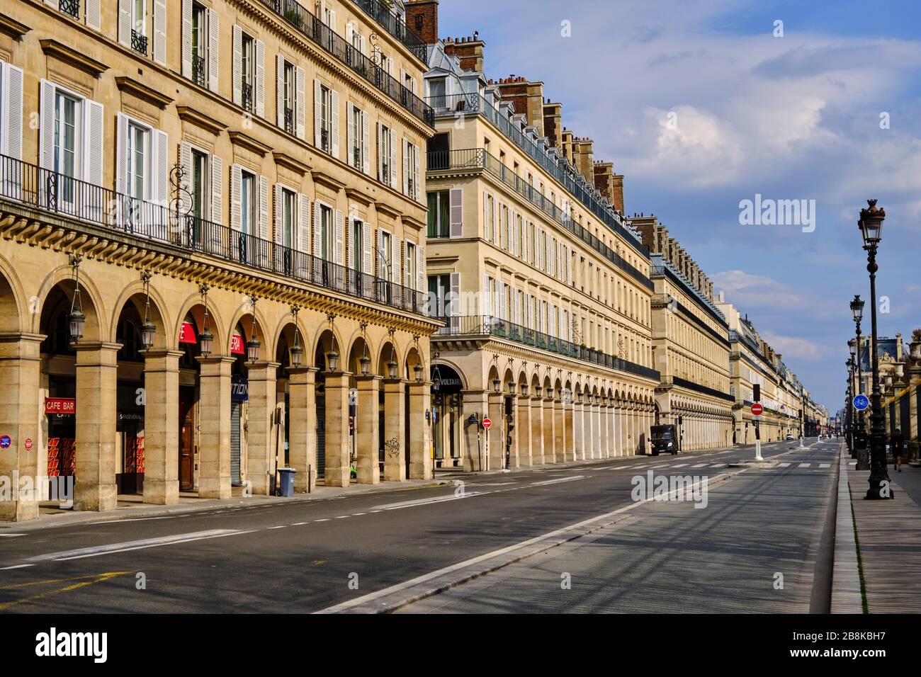 Frankreich, Paris, rue de Rivoli während der Eindämmung von Covid 19 Stockfoto