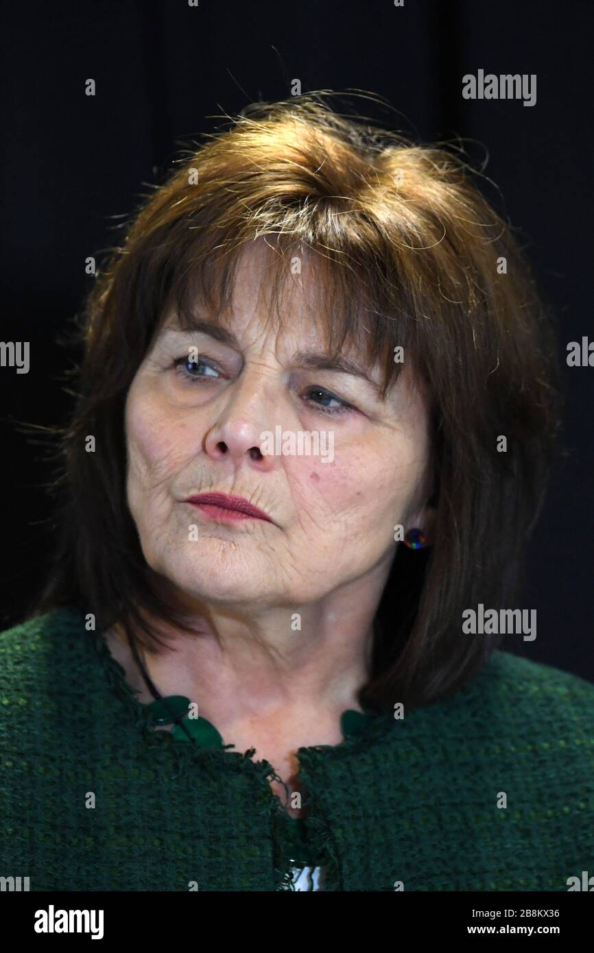 Schottlands Gesundheitsministerin Jeane Freeman nimmt an einem Briefing über den neuartigen Coronavirus COVID-19-Ausbruch in Edinburgh. Stockfoto