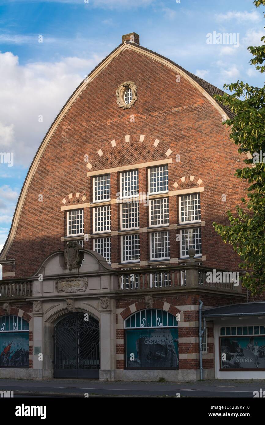 Fischauktionshalle oder ehemaliger Fischmarkt, heute Schiffahrtsmuseum oder Museum für Schiffahrt Kiel, Schleswig-Holstein, Norddeutschland, Mitteleuropa Stockfoto