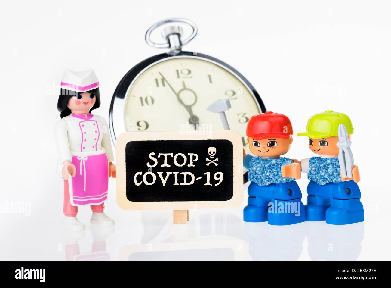Arbeitslosenrisiko und Teilzeitarbeit aufgrund der COVID-19-Coronavirus-Krise. Stockfoto