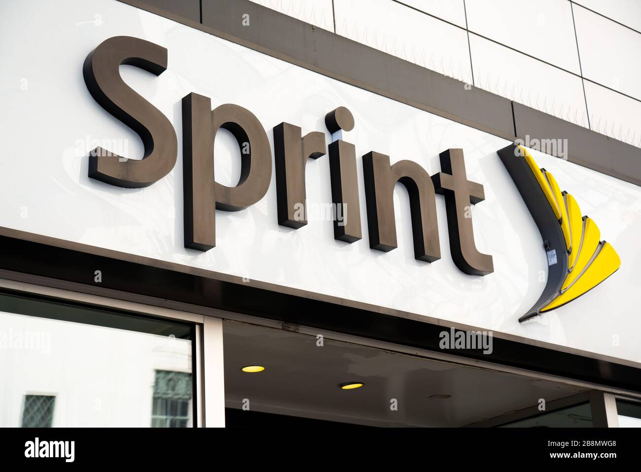 Amerikanisches Telekommunikationsunternehmen, Sprint Logo in New York City. Stockfoto