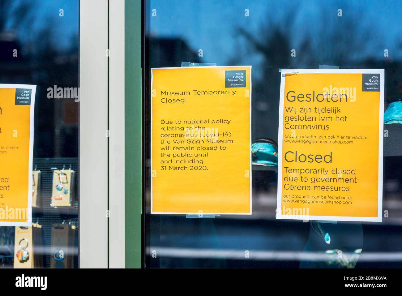 Geschlossenes Van Gogh Museum in Amsterdam Niederlande wegen eines Ausbruchs des Coronavirus Stockfoto