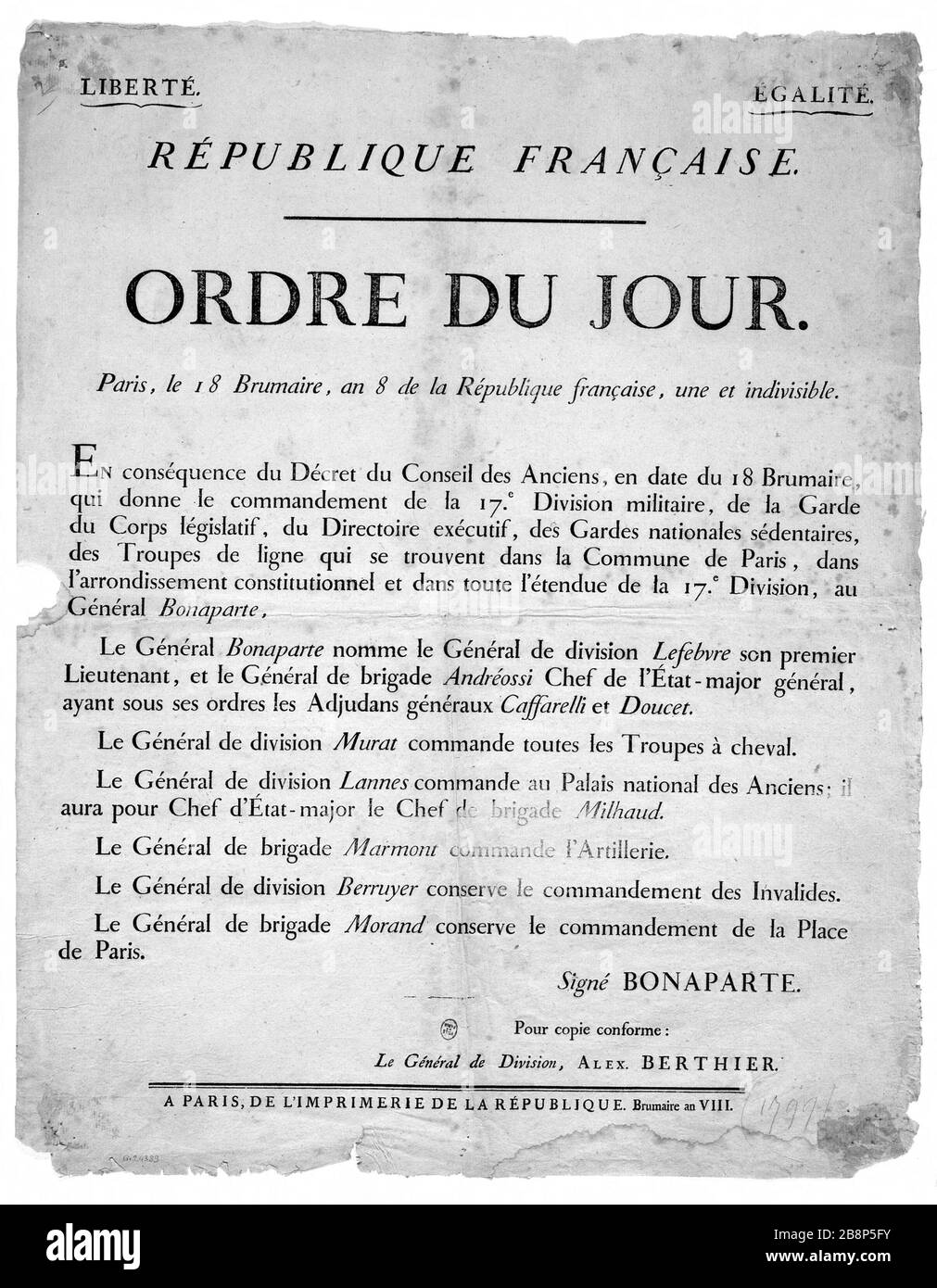 Zeigt einen Text des Dekrets Affiche d'un texte de décret, 1799, signé par Napoléon Bonaparte. Paris, musée Carnavalet. Stockfoto