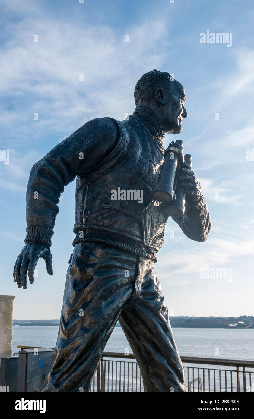 Johnny Walker Statue am George's Pier Head in Liverpool Stockfoto