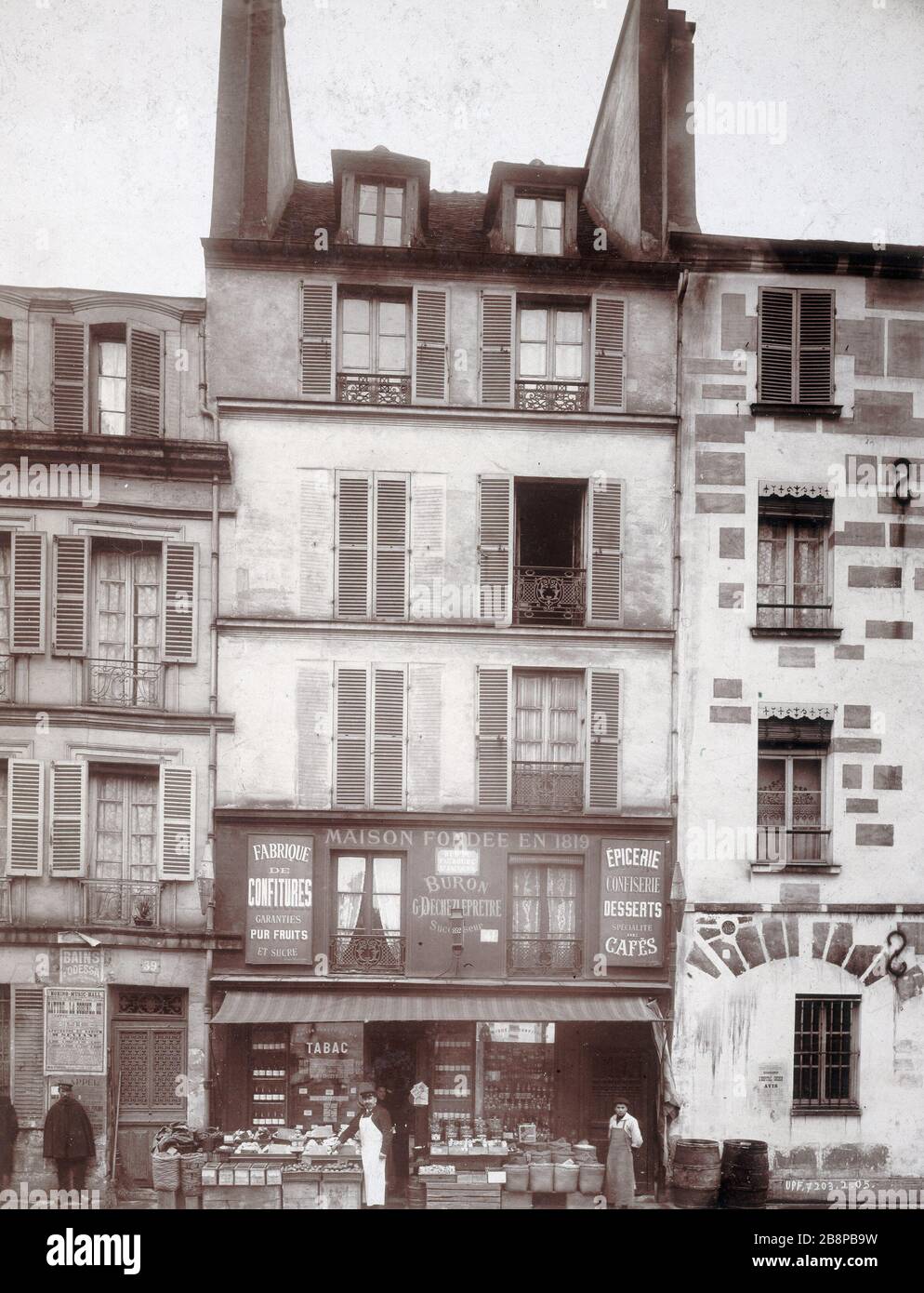 GEBÄUDE 41 RUE DU FAUBOURG SAINT-JACQUES Immeuble 41, Rue du Faubourg Saint-Jacques. Paris (XIVème arr.). Union Photographique Française, février 1905. Paris, musée Carnavalet. Stockfoto