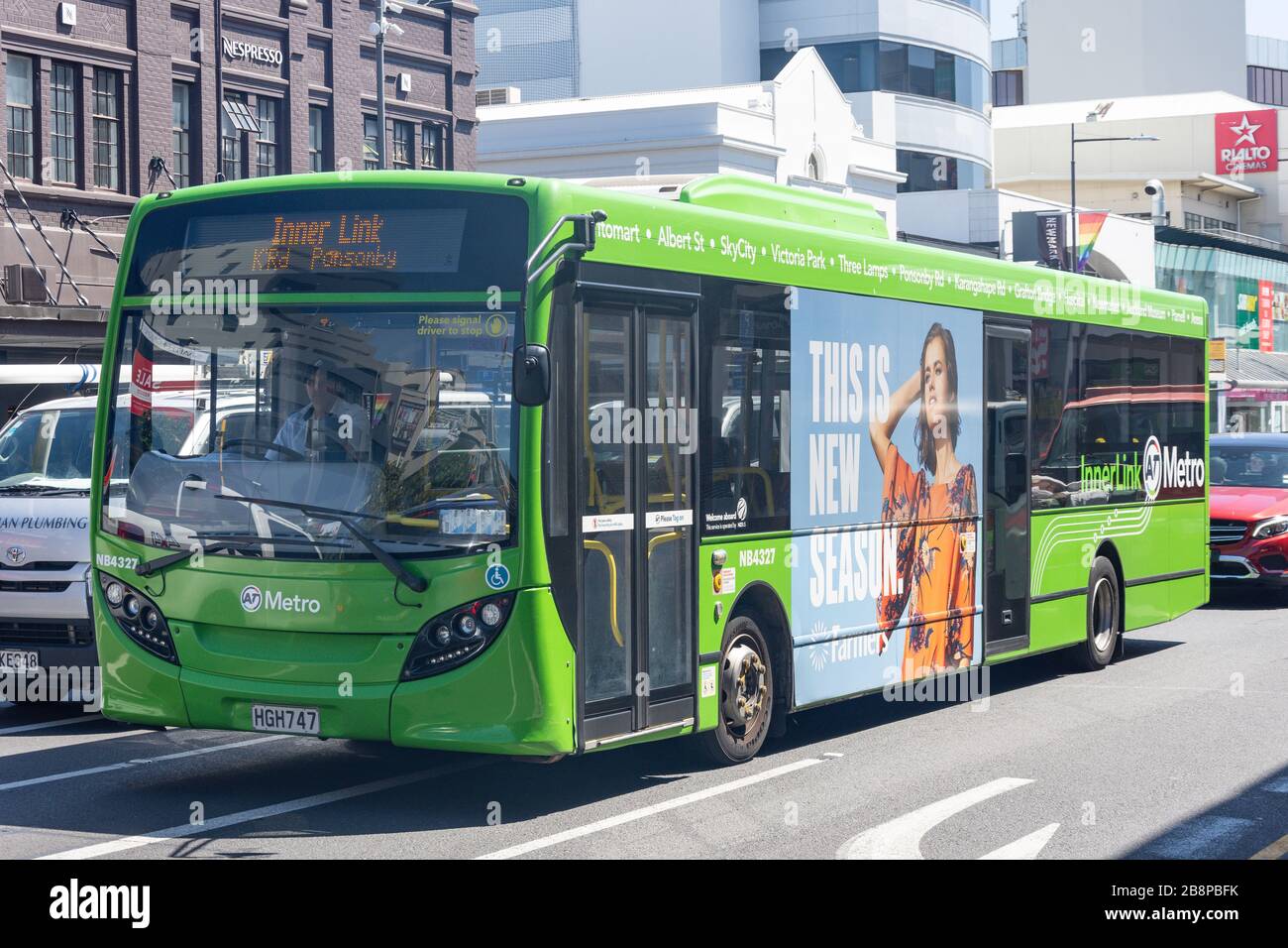 Inner Link Metro Bus, Broadway, Newmarket, Auckland, Auckland Region, Neuseeland Stockfoto