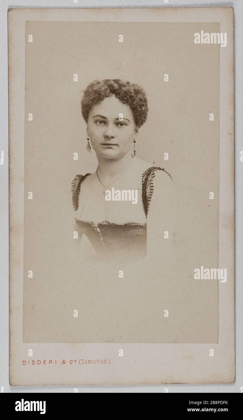 Porträt von Nina Lopez (Schauspielerin) Portrait de Nina Lopez, actrice