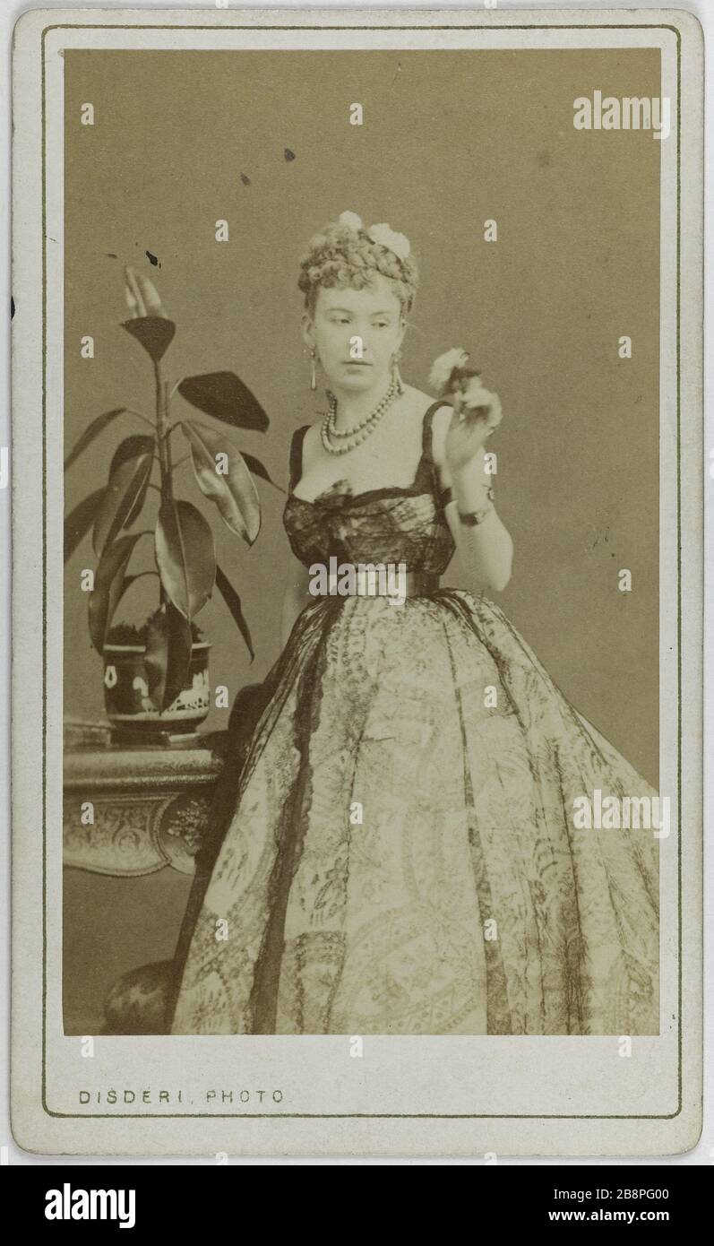 Portrait von Cora Pearl (Elisabeth Emma Crouch sagte im Jahre 1865? -1886), Courtesan Portrait de Cora Pearl (Dite Elisabeth Emma Crouch - 1835-1886), Courtisane. Carte de visite (recto). Photographie d'Eugène Disderi (1819-1889). Tirage sur Papier Albuminé, 1860-1890. Paris, musée Carnavalet. Stockfoto