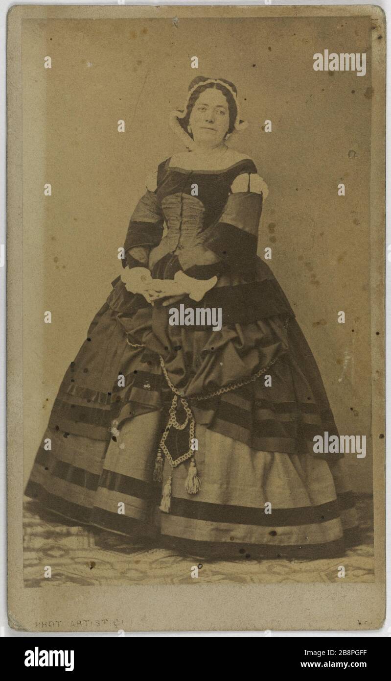 Portrait von Frau Periliet (Mary Brush) (-1880), (Schauspielerin) Portrait de Mme Periliet (décédée en 1880), actrice. Carte de visite (recto). Photographie de Brion & Cie. Tirage sur Papier Albuminé, 1860-1890. Paris, musée Carnavalet. Stockfoto