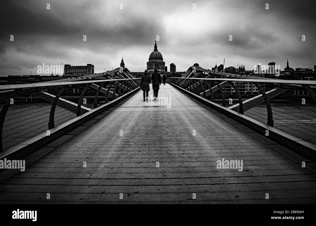 London Shutdown - Millennium Bridge, St Pauls Cathedral Stockfoto