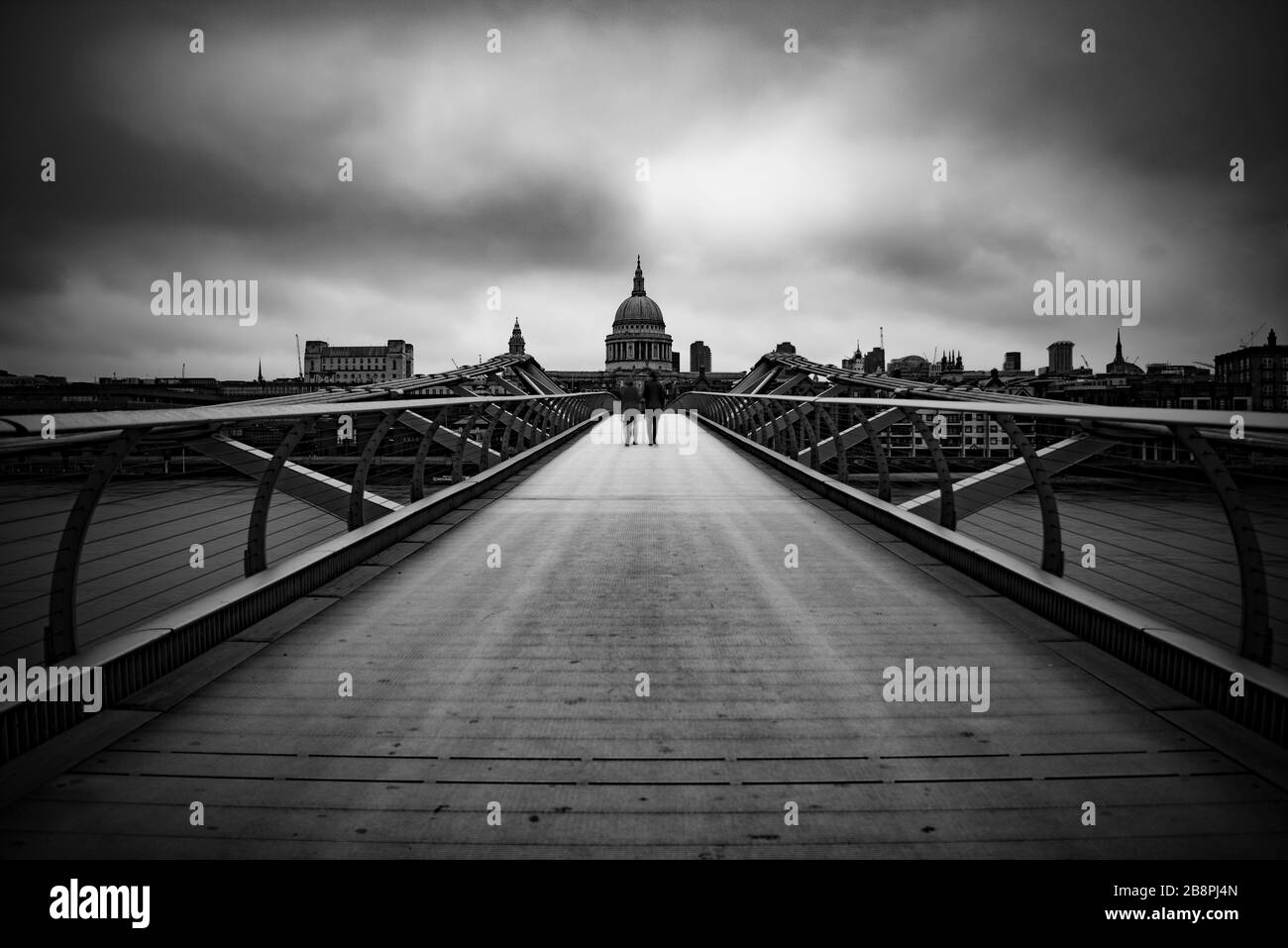 London Shutdown - Millennium Bridge, St Pauls Cathedral Stockfoto