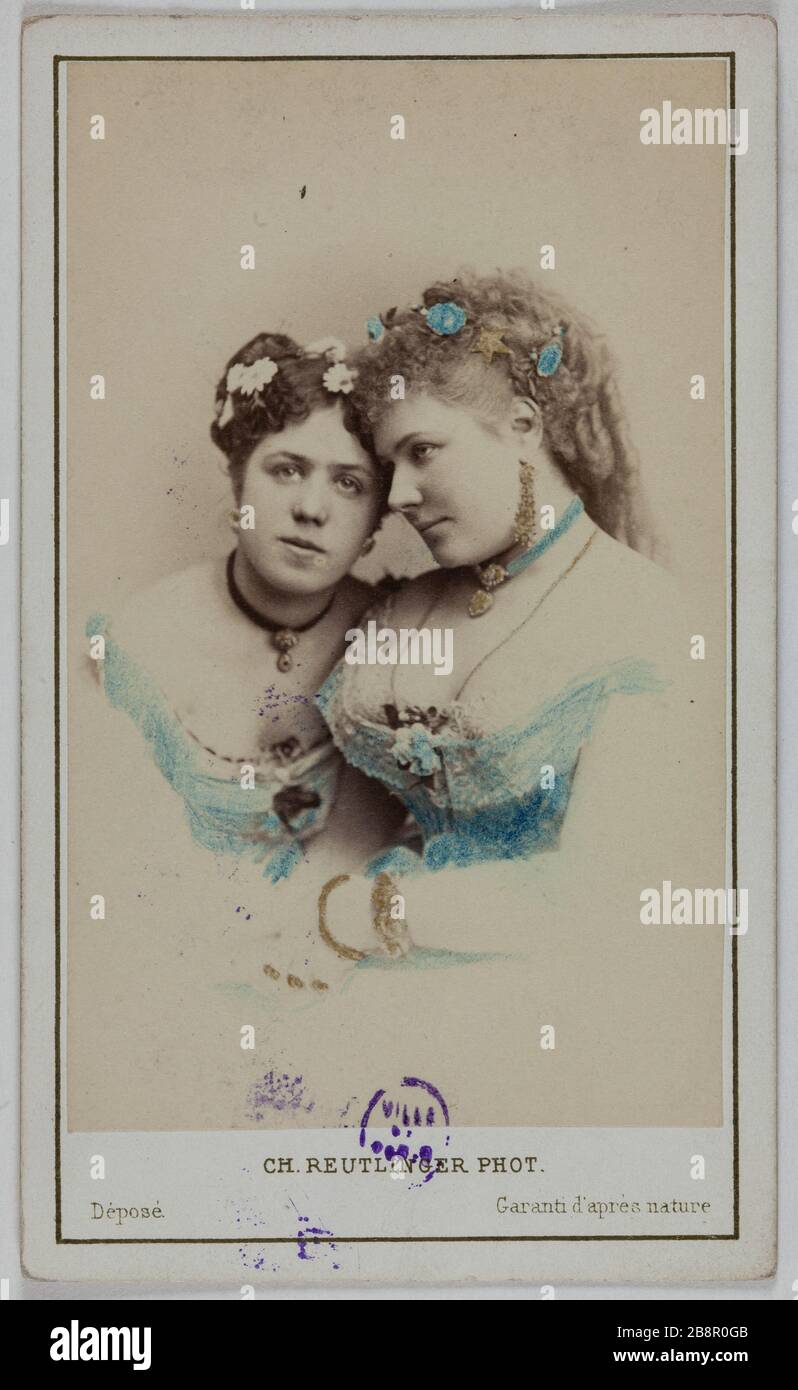 Porträt von Julia und Leonie Baron (Schauspielerinnen) Charles Reutlinger (1816-1880). Portrait de Julia et Léonie Baron (actrices). Carte de visite (recto). Tirage sur Papier Albuminé. 1878-1878. Paris, musée Carnavalet. Stockfoto