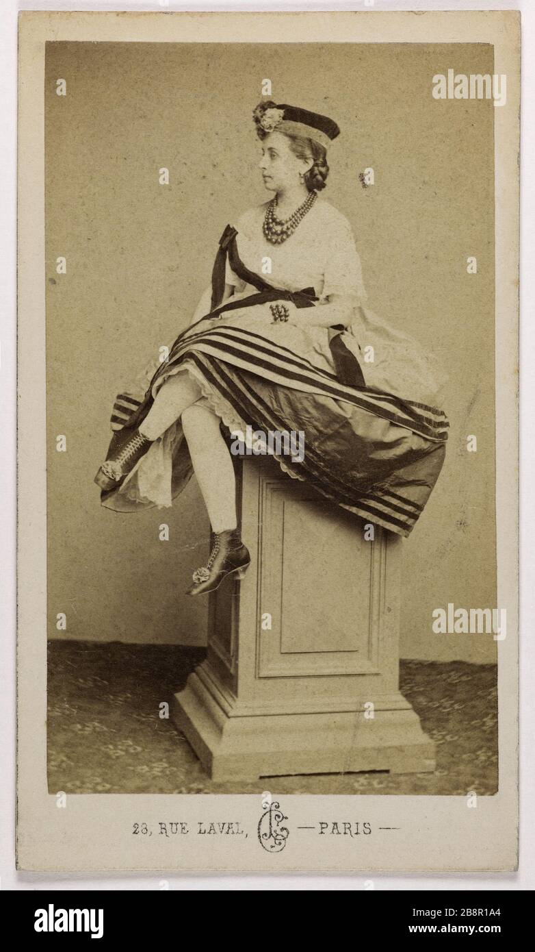 Portrait Billiard (Actress Theatre de la Tour d'Auvergne) Léon Cremière (1831-1913). Portrait de Billard (actrice au Théâtre de la Tour d'Auvergne). Carte de visite (recto). Tirage sur Papier Albuminé. 1870-1890. Paris, musée Carnavalet. Stockfoto