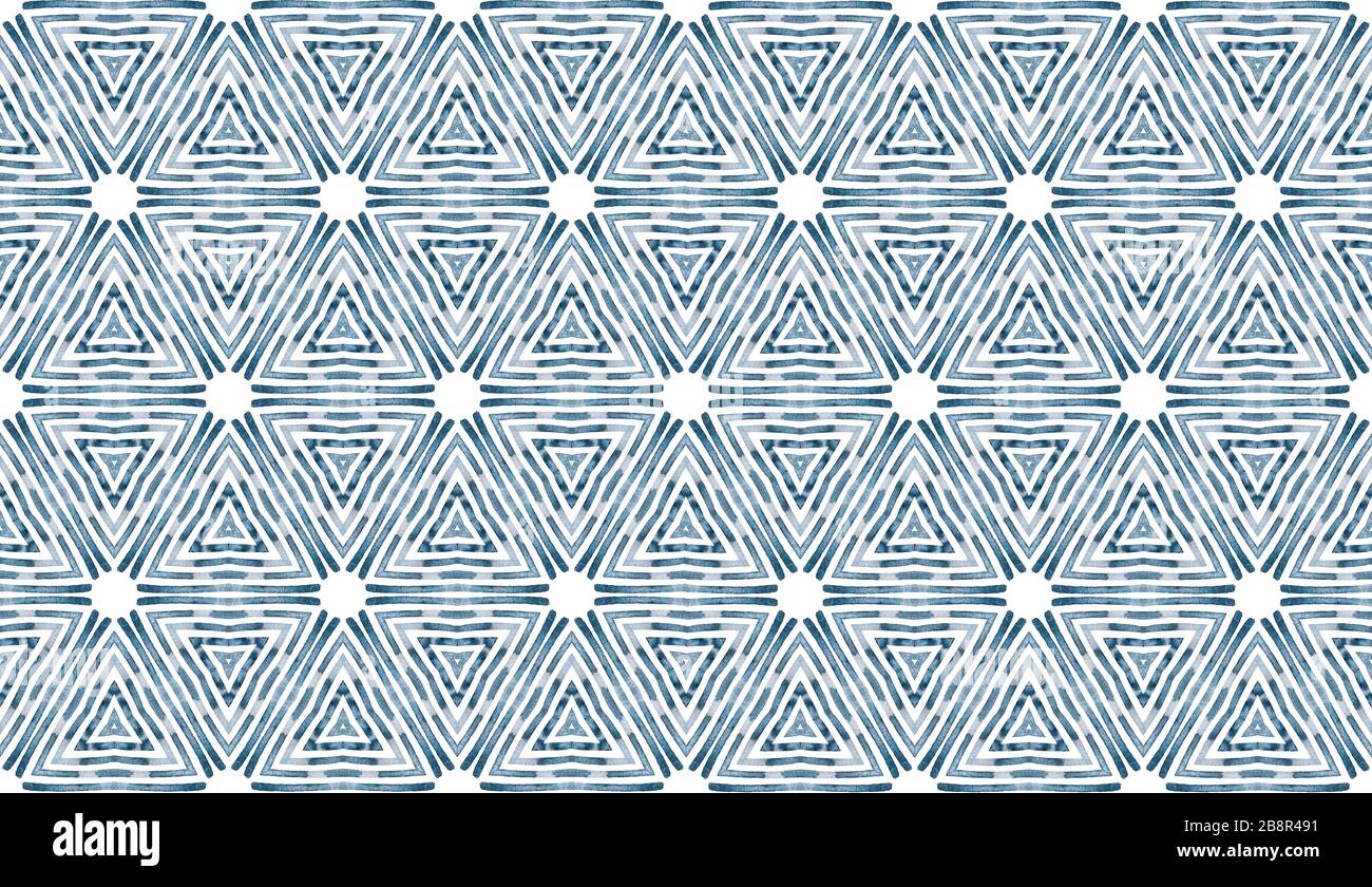 Shibori Zick-Zack Indigo Dreiecke Druck. Geometrisches nahtloses Muster mit Dreieckskala-Layout. Stockfoto