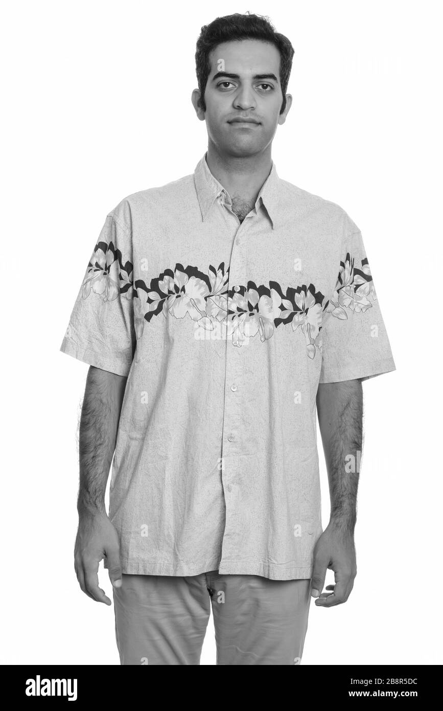 Portrait des jungen persischen Touristen, der bereit für den Urlaub ist Stockfoto Portrait des jungen persischen Touristen, der bereit für den Urlaub ist Stockfoto