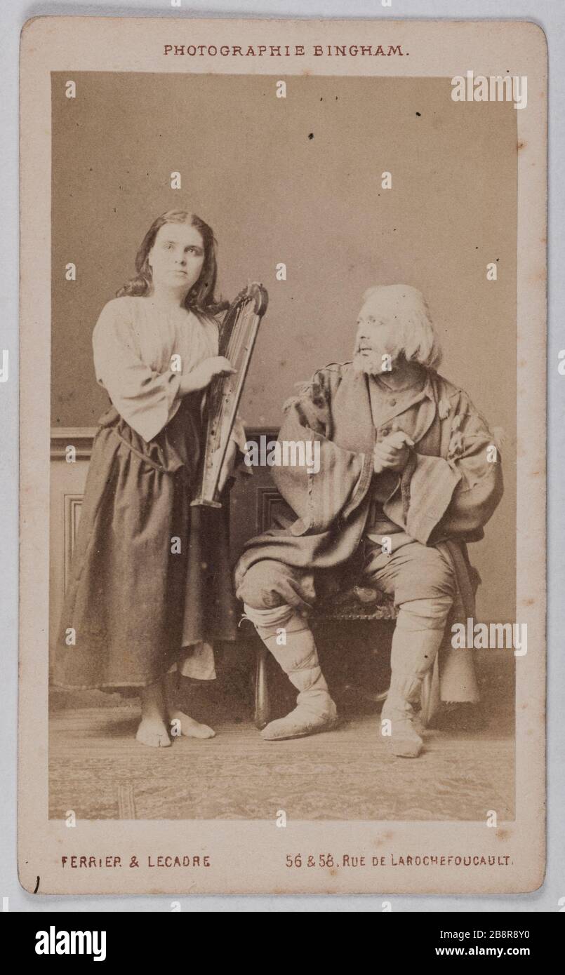Portrait von Célestine Galli-Marié (geboren verheiratet mit Galli), (1840-1905), (Opernsängerin) und einem Mann Portrait de Célestine Galli-Marié (geborene Marié, épouse Galli), (1840-1905), chanteuse lyrique et un homme. Photographie de Robert Jefferson Bingham (1824-1870). Carte de visite (recto). Tirage sur Papier Albuminé. 1860-1890. Paris, musée Carnavalet. Stockfoto