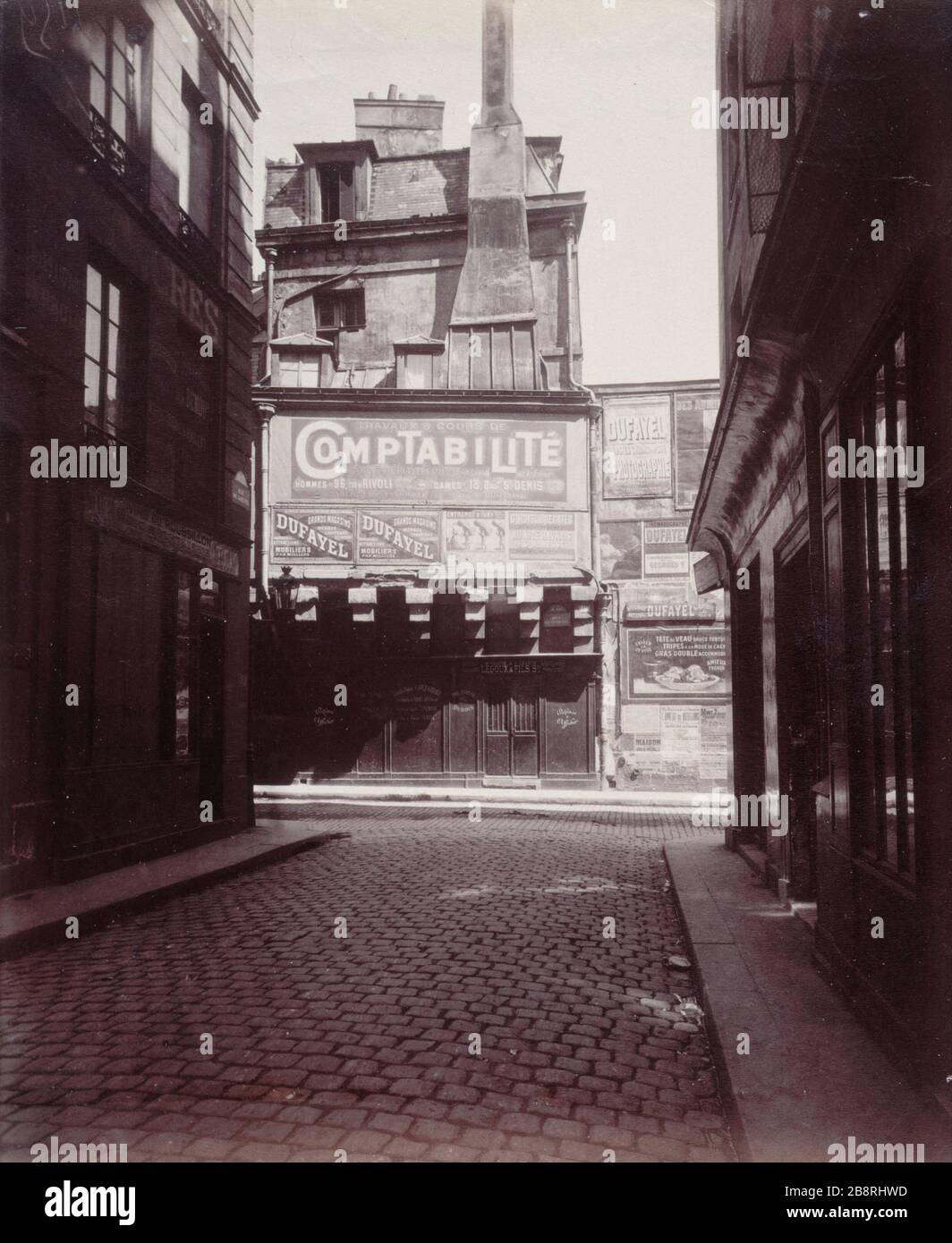 ECKE von DE TURENNE UND JARENTE 'Angle des rues de Turenne et Jarente', Paris (IVème arr.). Photographie d'Eugène Atget (1857-1927). Paris, musée Carnavalet. Stockfoto