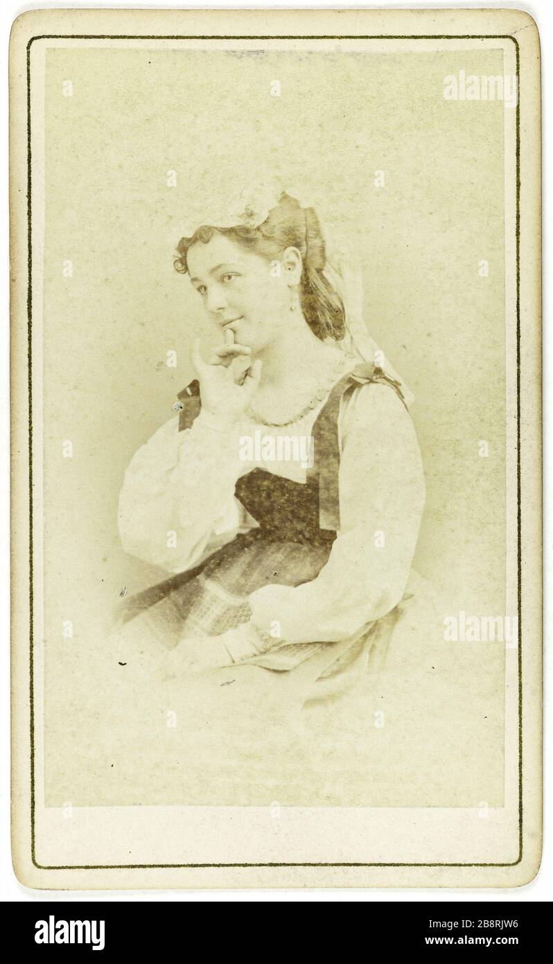 Porträt von Juliette Monge, Darstellertheater von Cluny zwischen 1872 und 1878. Portrait de Juliette de Monge, actrice au Théâtre de Cluny entre 1872 et 1878. Carte de visite (recto). Tirage sur Papier Albuminé. 1860-1890. Photographie d'André Adolphe Eugène Disdéri (actif de 1819-1889). Paris, musée Carnavalet. Stockfoto