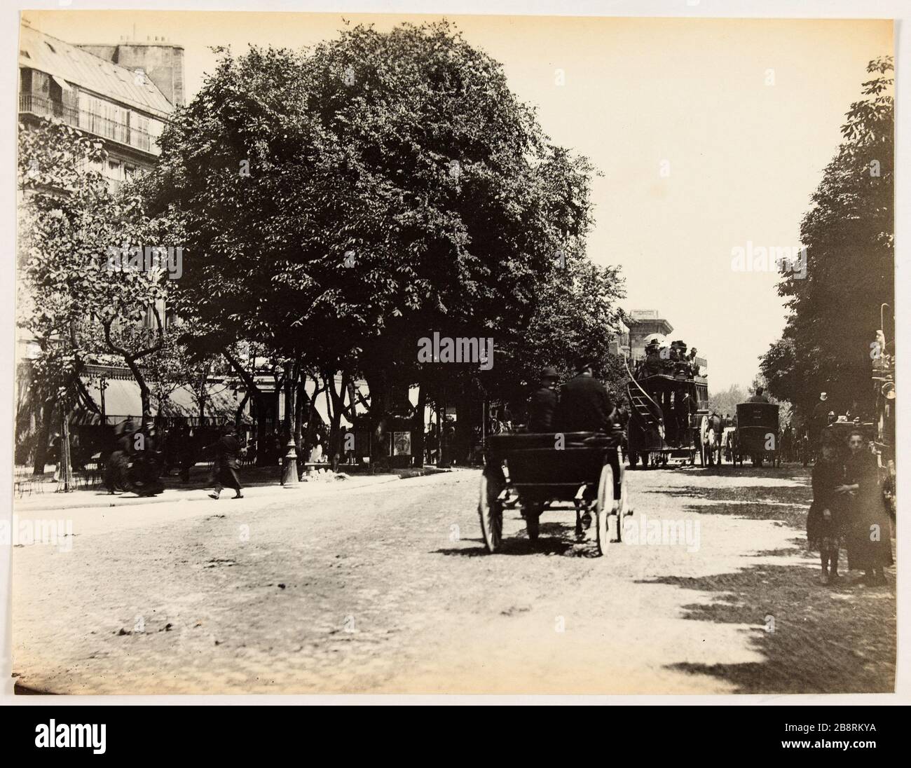 Boulevard Bonne Nouvelle in Richtung Porte St. Denis, 2. Und 10. Verwaltungszentrum, Paris 'Boulevard de Bonne-Nouvelle en Direction de la porte Saint-Denis, Paris (II-Xème arr.)'. Photographie d'Hippolyte Blancard (1843-1924), vers 1890. Paris, musée Carnavalet. Stockfoto