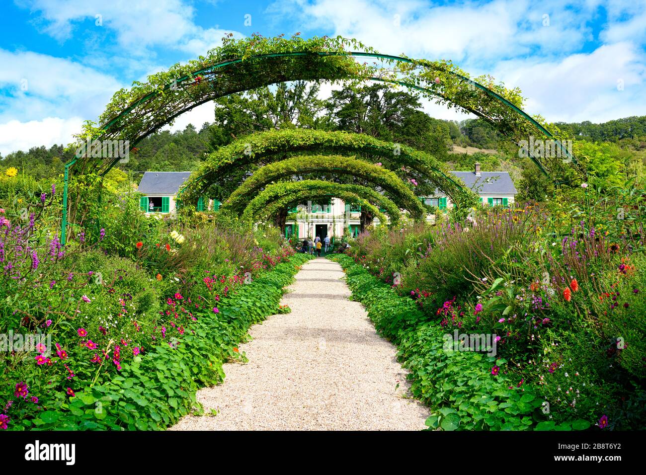 Steinweg in Monets Garten in Giverny, Normandie Stockfoto