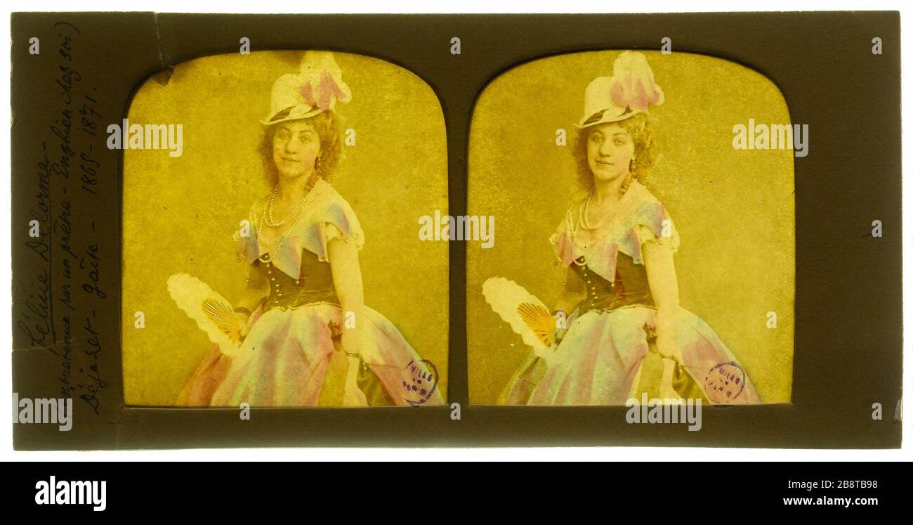 Porträt der Frau im Kostüm. Porträt der Felicie Delorme Dejazet Schauspielerin und Theater de la Gaite. "Félicie Delorme, actrice au Dejazet et au théâtre de la Gaité". Photographie anonyme. Vue stéréoscopique transparent coloriée sur Papier albuminé. 1875. Paris, musée Carnavalet. Stockfoto