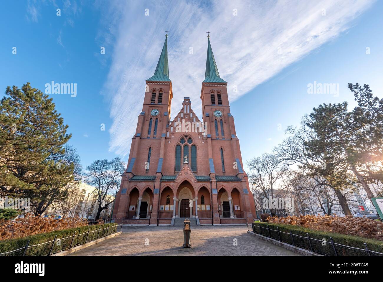 Wien, Österreich - Kirche der Heiligen Brigitta in Wien. Die Brigittakirche ist eine von dem Architekten Friedrich im neugotischen Stil erbaute, römische pfarrkirche Stockfoto