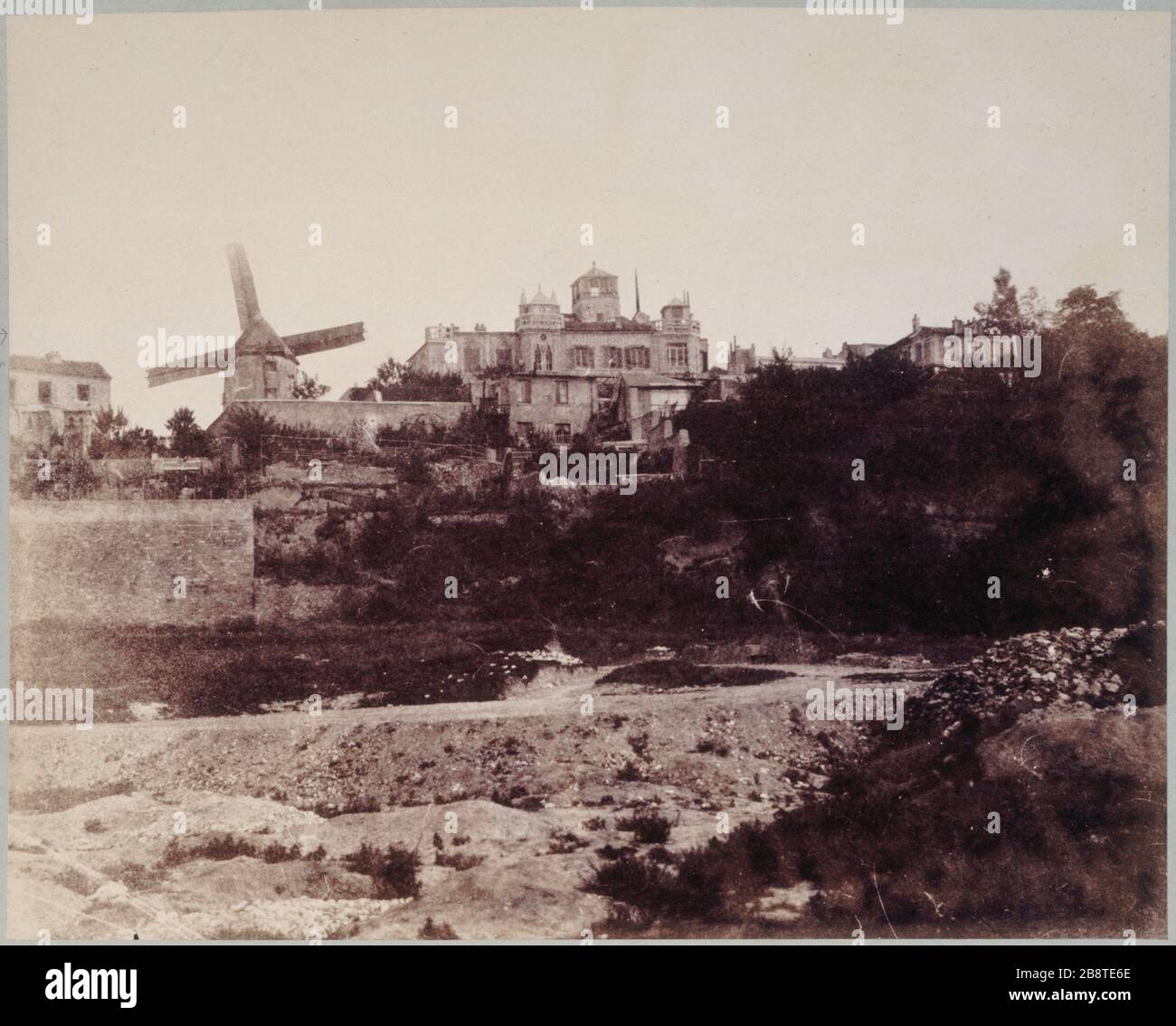 MICHELINI PROPERTY Propriété Michelini dont l'entrée était au 102 de l'actuelle rue Lepic (Reproduktion en 1882d'une vue Réalisée vers 1850 du Moulin de la petite Tour, démoli en 185.00). Paris (XVIIIème arr.), 1732251. Paris, musée Carnavalet. Stockfoto
