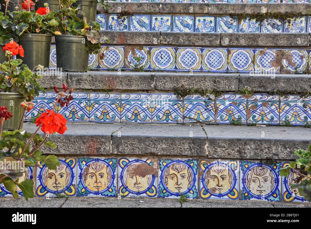 Künstlerische Dekoration des Treppenhauses von Caltagirone, der Stadt Sizilien in Italien Stockfoto