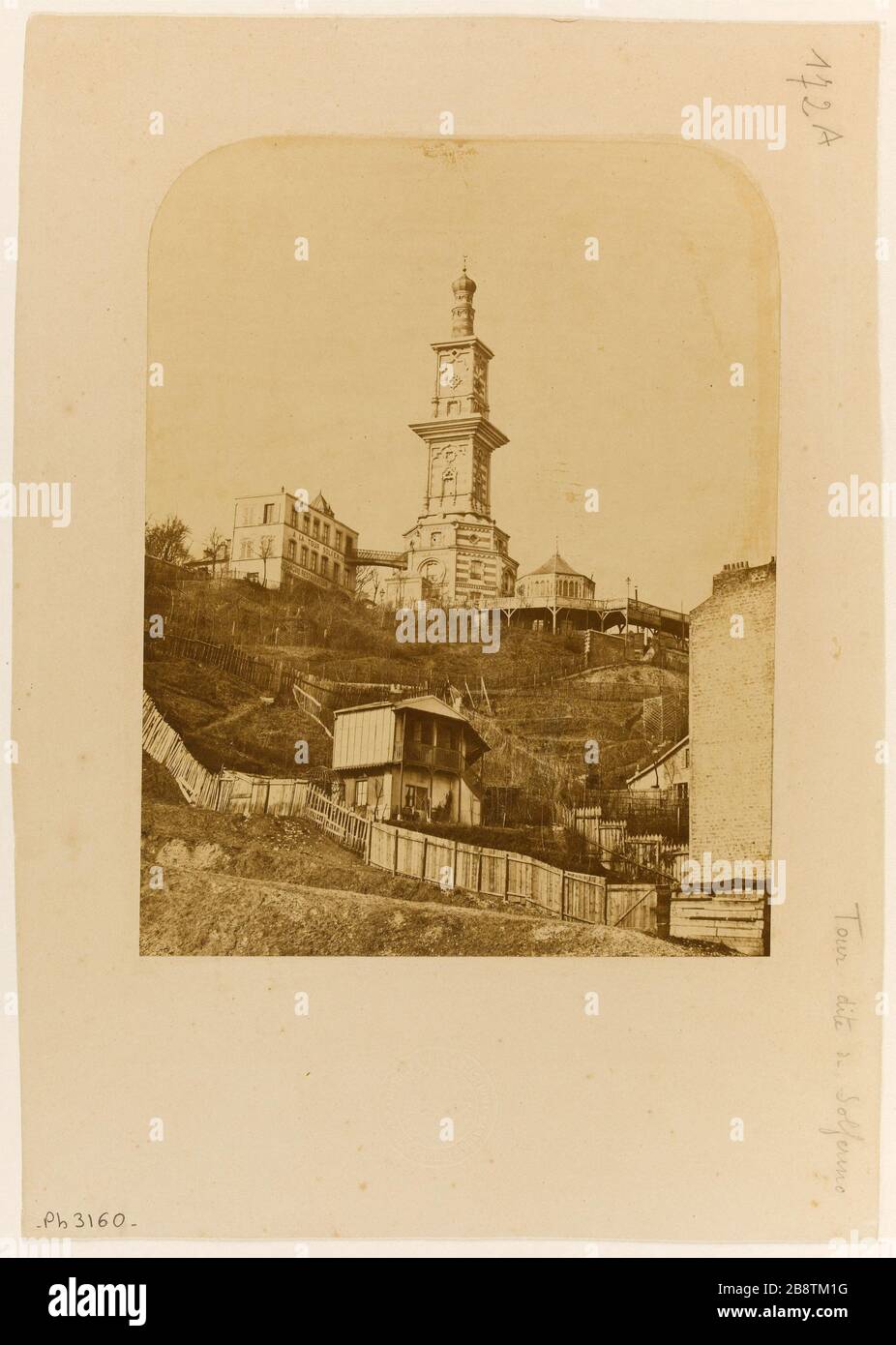 Turm mit dem Namen Solferino, 18. Bezirk, Paris. Tour dite de Solferino, Paris (VIIIème arr.). Photographie de Louis Amédée Mante (1826-1913). Tirage sur Papier Albuminé. Entre 1860 und 1870. Paris, musée Carnavalet. Stockfoto
