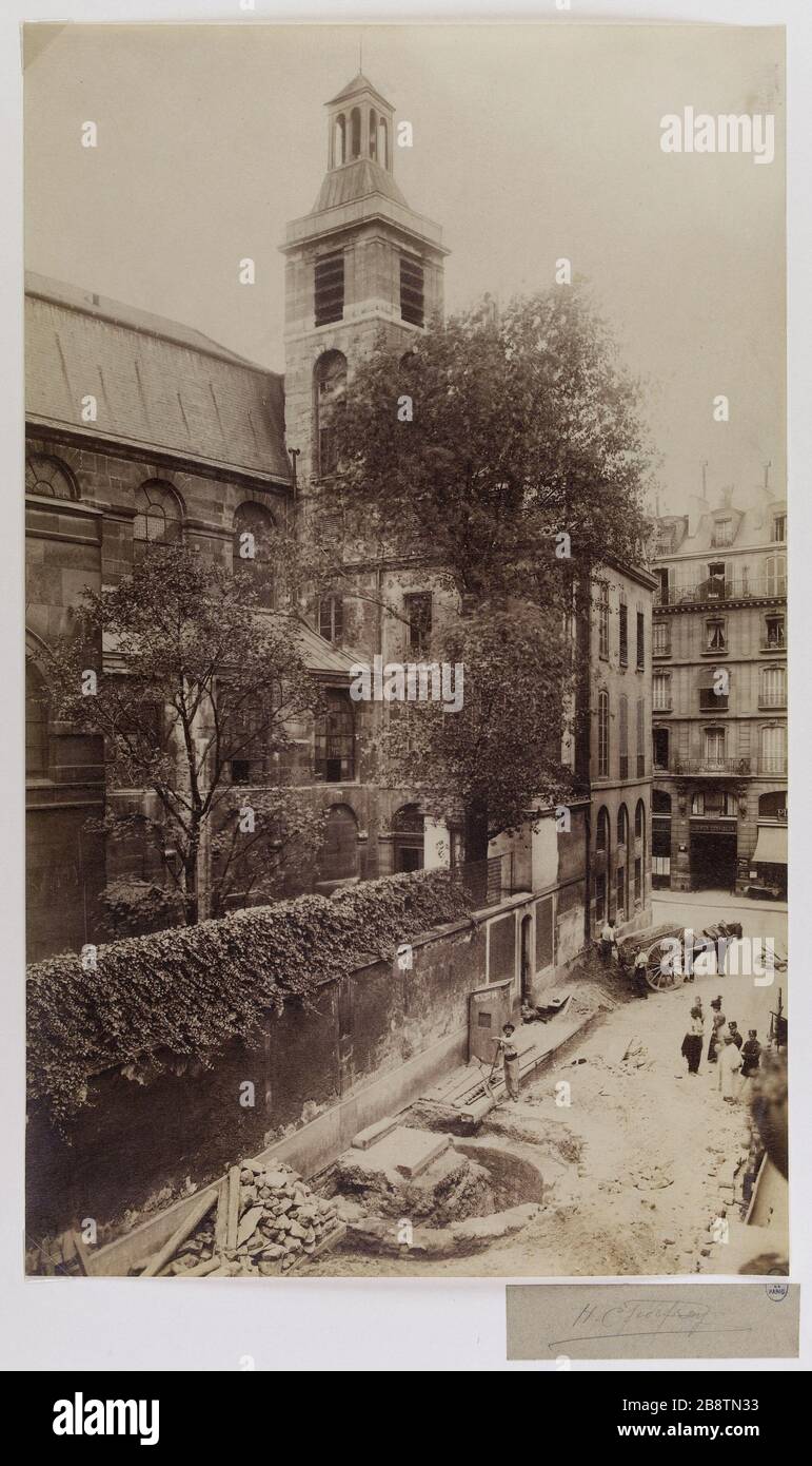 Sockel des Turms von der Straße Guillemiten, Bruchstück der Mauer von Philippe-Auguste, 4. Bezirk, Paris. Base de la Tour de la rue des Guillemites, Fragment de l'enceinte de Philippe-Auguste. Paris (IVème arr.). Photographie de Henri Emile Cimarosa Godefroy (1837-1913). Tirage sur Papier Albuminé. Vers 1899. Paris, musée Carnavalet. Stockfoto