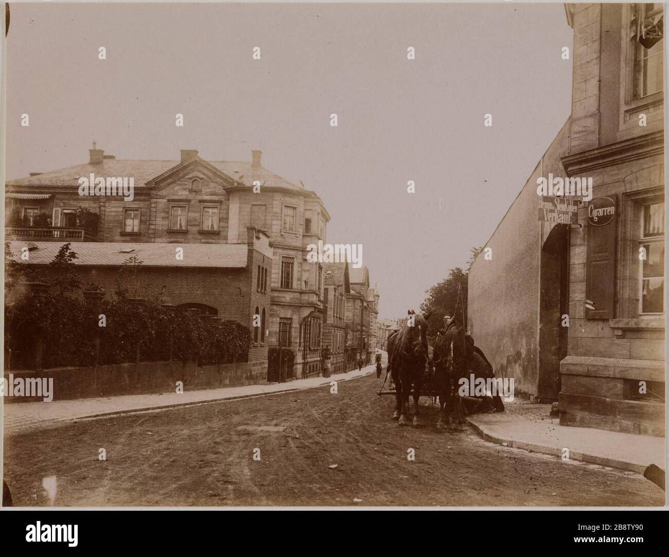 Pferdekutsche, auf einer Straße, Paris. "Voiture à cheval, dans une rue, Paris". Photographie anonyme. Tirage au gélatino-chlorure. Paris, musée Carnavalet. Stockfoto