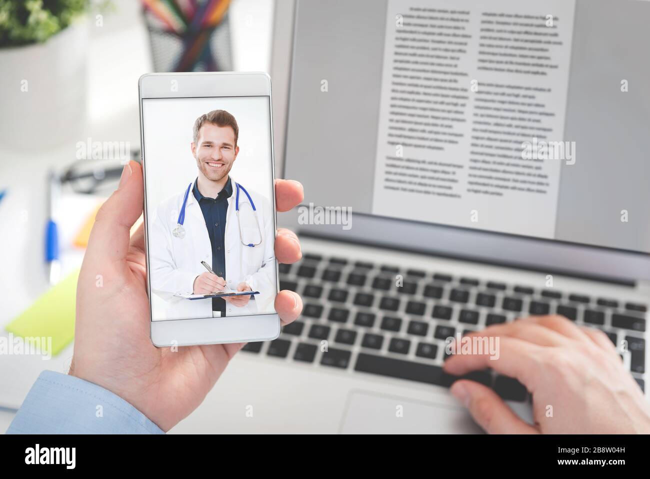 Arzt Video-Chat-Beratung. Telemedizin oder Teleheedusik-Konzept. Stockfoto