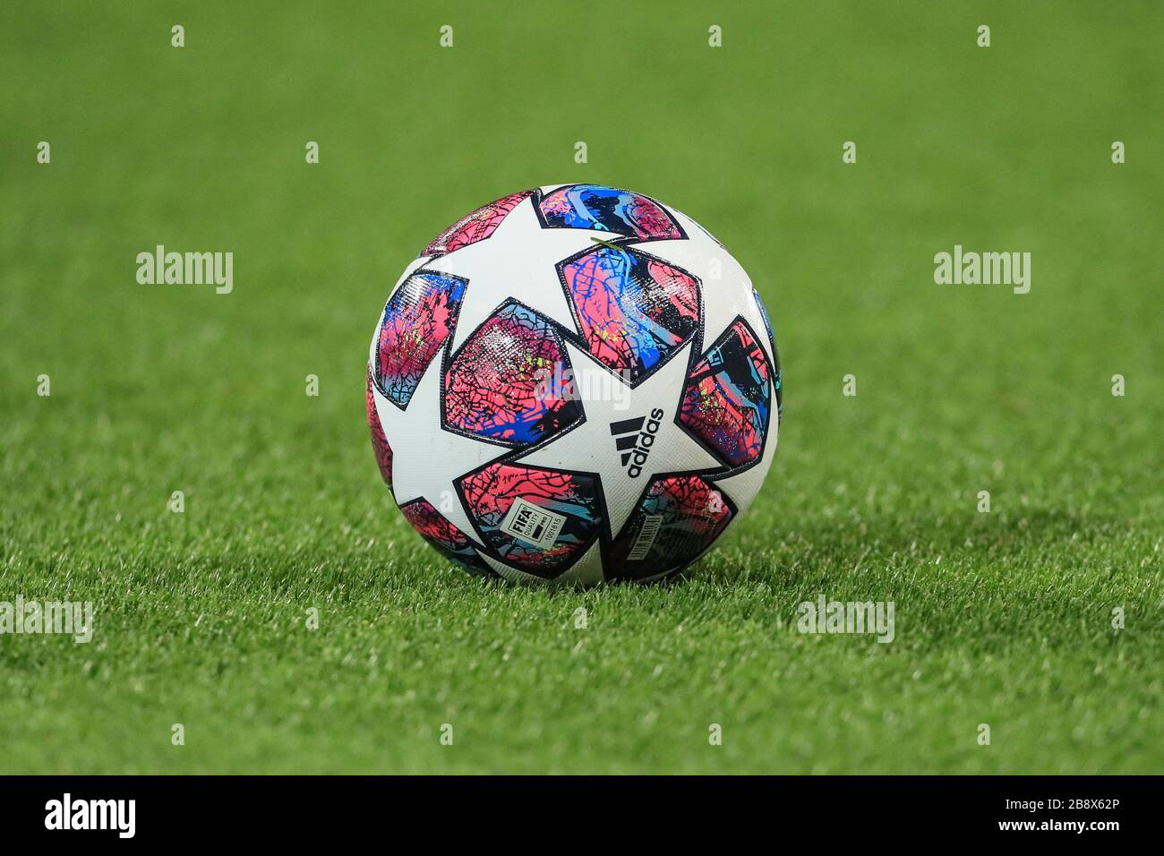 März 2020, Anfield, Liverpool, England; UEFA Champions League, Runde der 16. Etappe 2 von 2, Liverpool gegen Atletico Madrid: FIFA Adidas Trainingsball Stockfoto