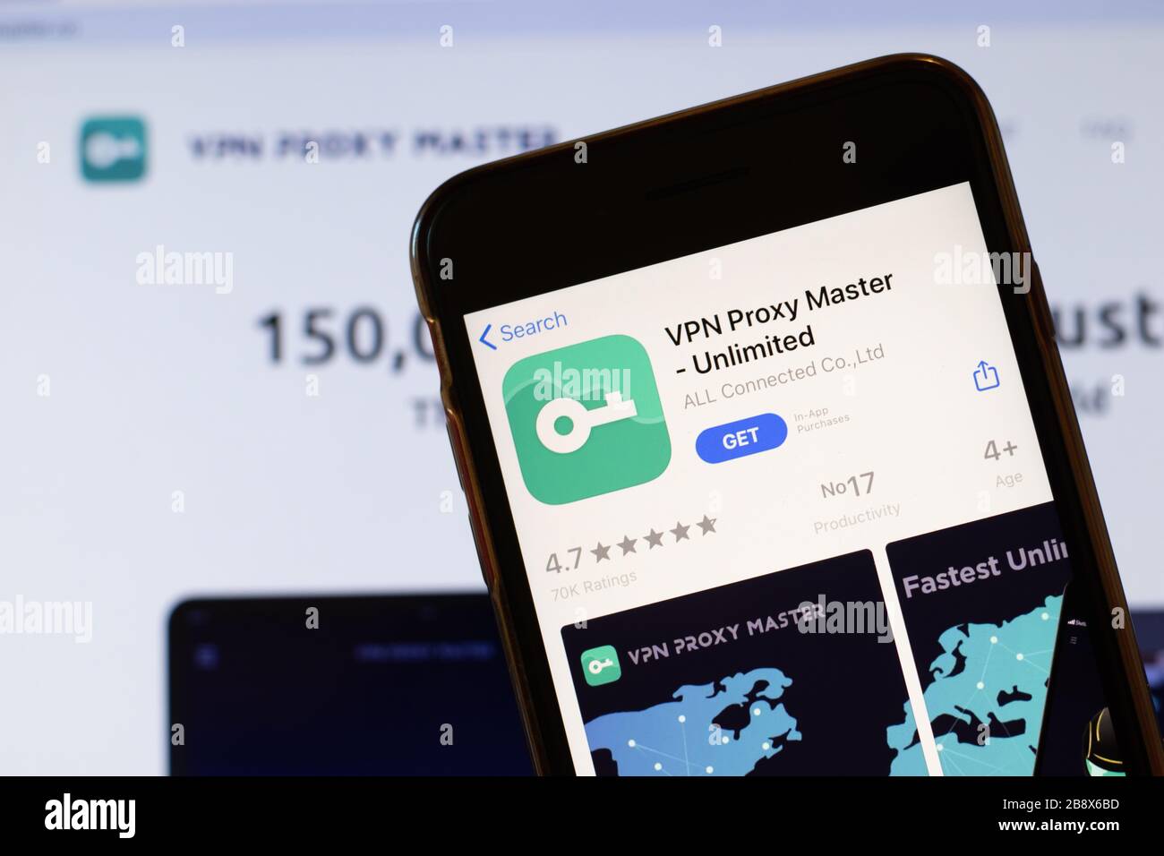 Los Angeles, Kalifornien, USA - 24. März 2020: VPN Proxy Master Unlimited -App-Logo auf dem Telefonbildschirm Nahaufnahme mit Website im Hintergrund mit Symbol Stockfoto