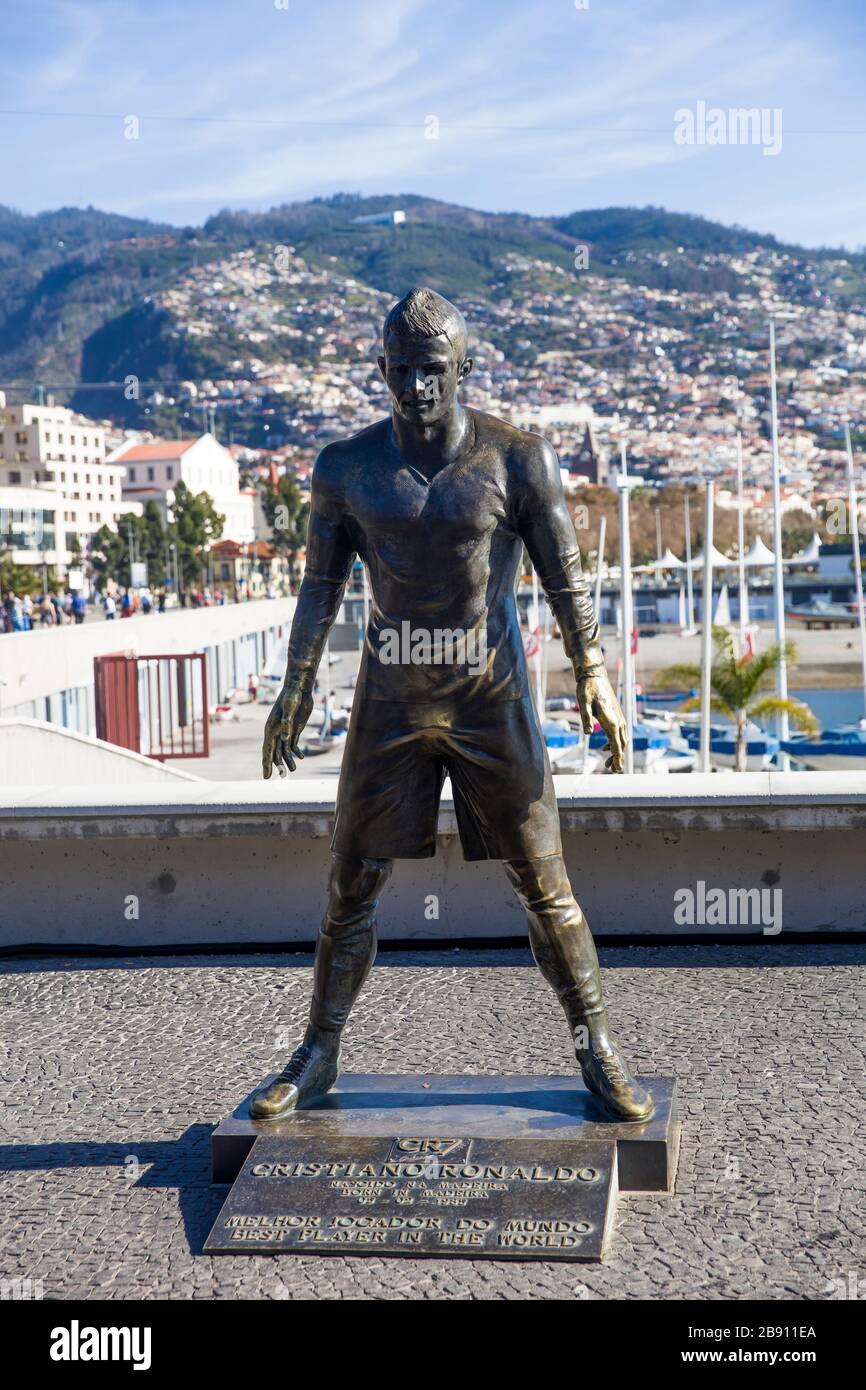 Cr7 Statue Stockfotos Und Bilder Kaufen Alamy