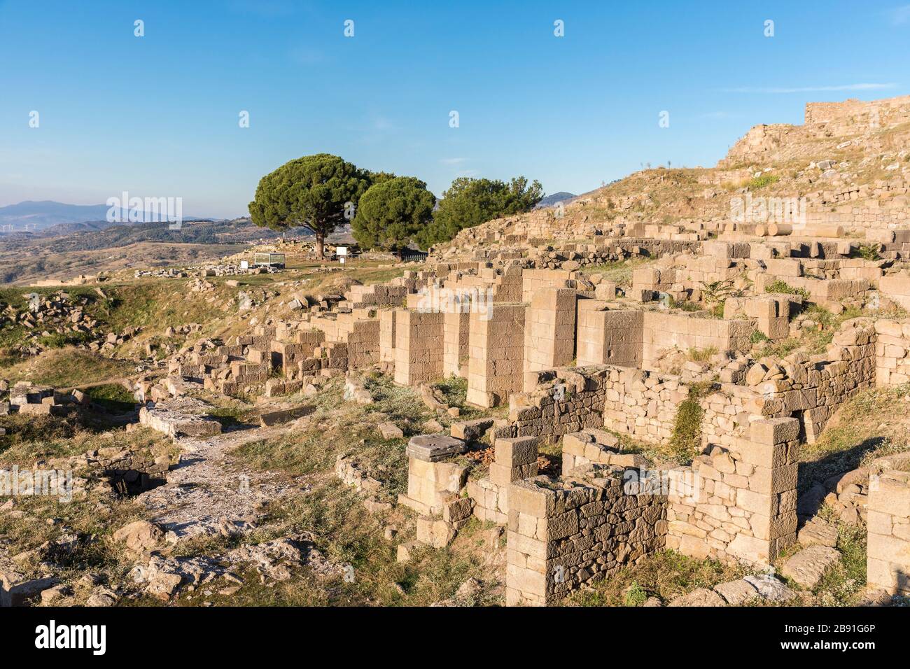Die Ruinen der antiken Stadt Bergama in der Türkei. Stockfoto
