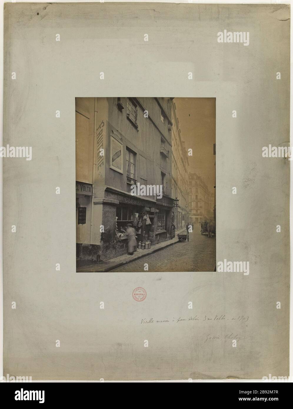 Altes Haus mit Holzseiten. 3 rue Volta. Im Jahr 1903. Blick auf ein altes Haus, 3 Rue Volta 3. Pariser Bezirk. Vue d'une vieille maison, 3 rue Volta, Paris (IIIème arr.). Photographie d'E. Gossin (18..-19...). Tirage argentique. 1903. Paris, musée Carnavalet. Stockfoto