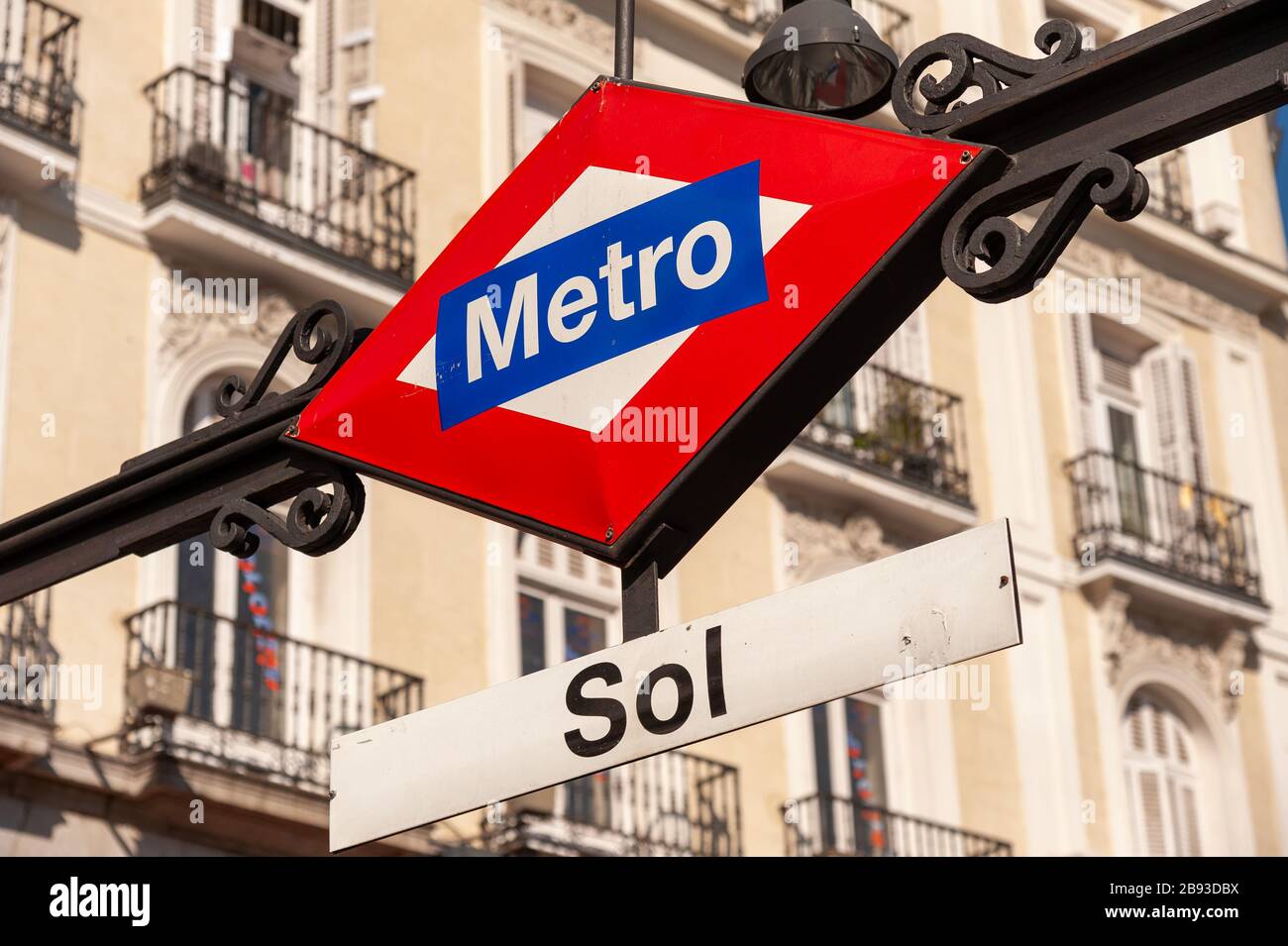 Sol u-Bahnstation Zeichen, Madrid, Spanien Stockfoto