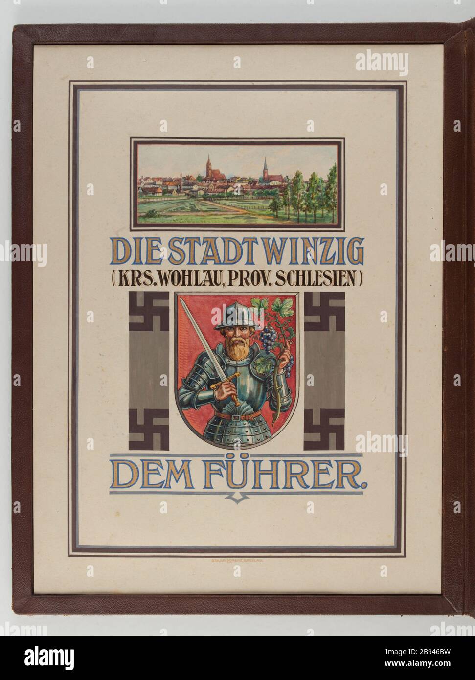 Diplom des Ehrenbürgers der Stadt Winzig an Adolf Hitler Anonyme verliehen. Diplôme de citoyen d'honeur de la ville de Winzig accordé à Adolf Hitler. Papier, Encre, cuir. 1933. Musée du Général Leclerc de Hauteclocque et de la Libération de Paris, musée Jean Moulin. Stockfoto