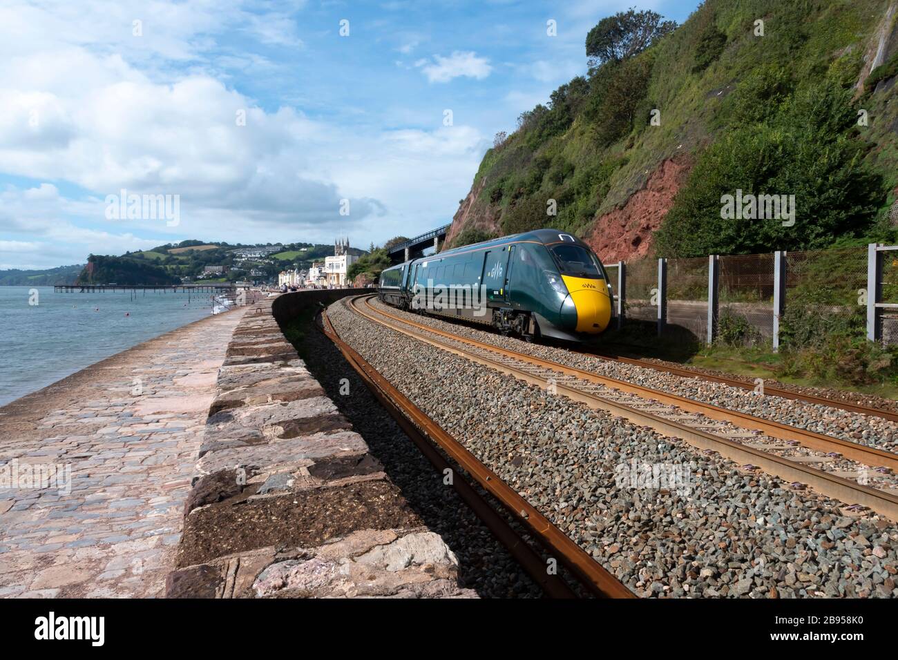 Great Western Railway Class 802 AT300 zweimodiger Mehrfachzug in Teignmouth, Devon, England Stockfoto